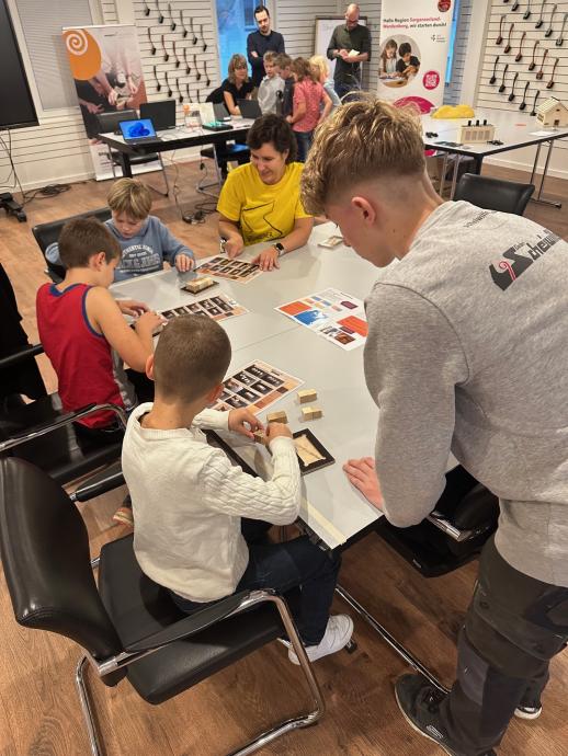 Mit Spiel und Spass an Technik heran!